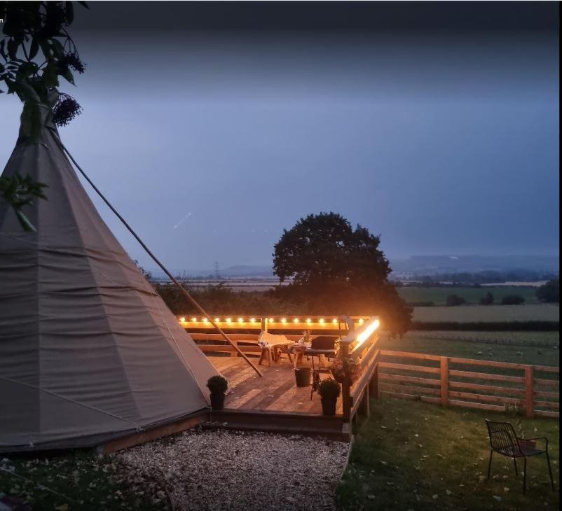 Burtree House & Retreats Tipi With Secluded Hot Tub Hotel Thirkleby Exterior photo